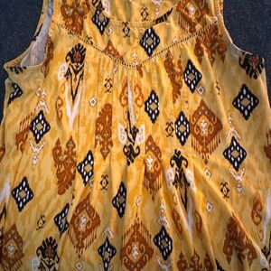 New Directions Yellow and Black Patterned Top